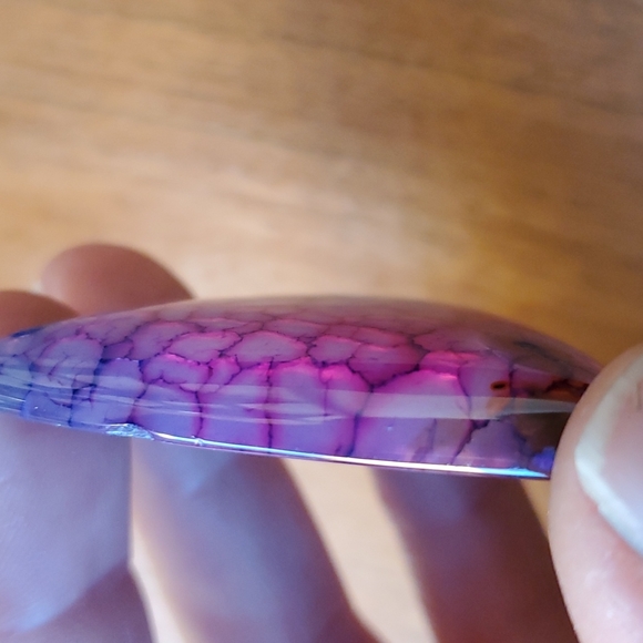 New Dragon Veins Agate Triangle Pendant. - Picture 8 of 16